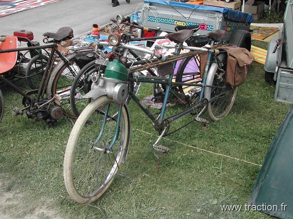 2014_Madine (77).JPG - 29ème Retro Meus'Auto au Lac de Madine, tandem motorisé